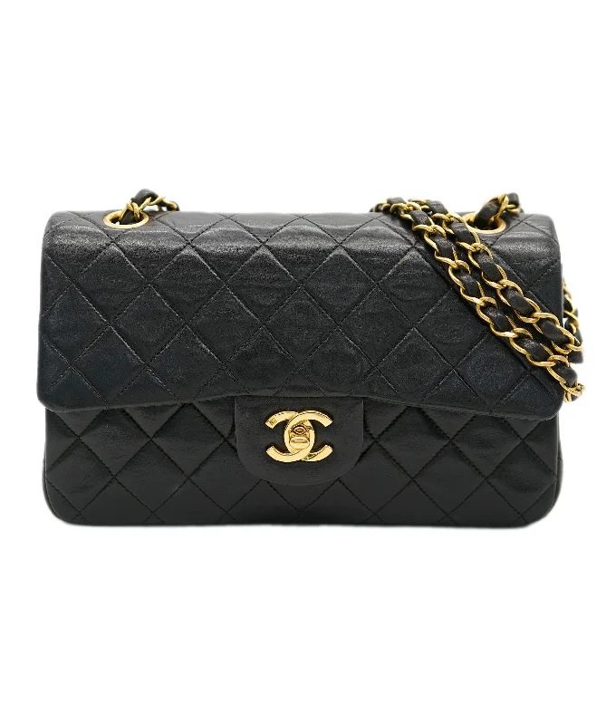 CHANEL VINTAGE CLASSIC FLAP SMALL CHAIN SHOULDER BAG BLACK LAMB SKIN 90240958 DBXS0661